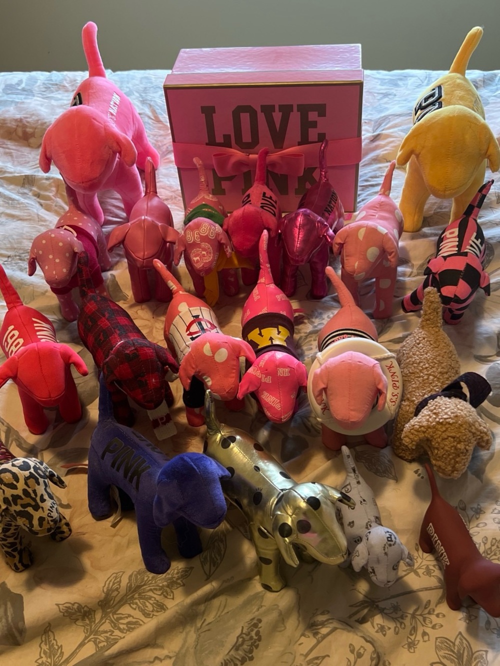 Y2K Victoria’s Secret Pink Dog Collection